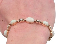 9.50Ct White Opal and 0.24Ct Diamond 15k Yellow Gold Necklace / Bracelet Set