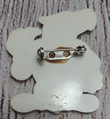 Vintage Unbranded Eagle Bird Pin White Brown Yellow Plastic 2″