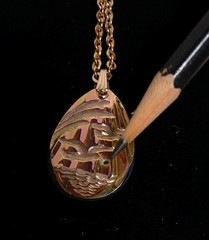 Vintage German Made 24 Inch Gold Tone Chain Necklace With 3D Birds Pendant