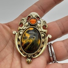 Vintage Baroque Pin Brooch Gold Tone Faux Pietersite Art Glass Cab Estate
