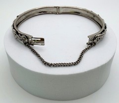Vintage Ornate Floral Design Hinged Bangle Bracelet Silver Tone Safety Chain