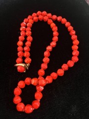 vintage red faceted glass bead necklace opaque scarlet red bicone-shaped beads