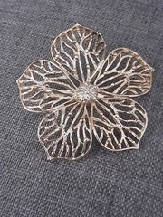 Vintage GERRY’S Open Work Floral Flower Silver Tone Brooch Pin