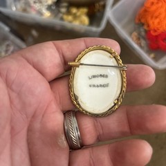 ANTQ LIMOGES PORCELAIN PORTRAIT BROOCH MIXTION TECHNIQUE TROMBONE CLASP 1930’s