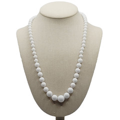 Marvella Classic White Graduated Acrylic Bead Professional Career Necklace 24 In