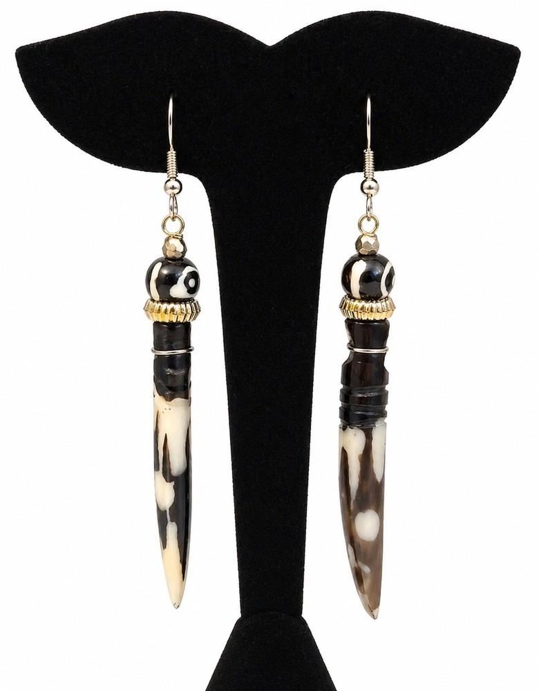 Vintage Long Tribal Dangle Pierced Earrings Carved 3.75″ Unique Tribal kp-36