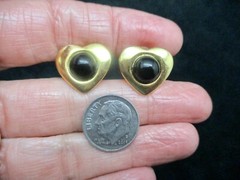 Valentine’s Day Liz Claiborne 1980’s Gold Tone Black Cabochon Pierced Earrings
