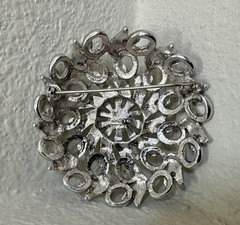 Vtg Monet Silver Tone Flower Brooch Pin Signed 2.25” Diameter
