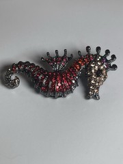Red Rhinestone Seahorse Brooch Black Gunmetal Tone Crystal Ocean Nautical Pin