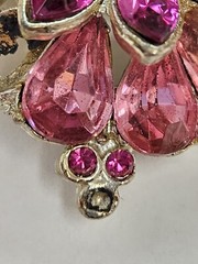 Vintage Figural Fucshia Pink Rhinestone Brooch Pin Signed EDLEE Clip On Earrings