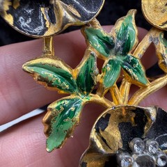 Vintage Pot Metal Enamel Rhinestone Flower Brooch Gold Tone READ