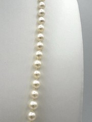 Vtg 18-1/4” Japanese Graduated Cultured Akoya Pearl Necklace 7.2-3.7mm 10k Clasp
