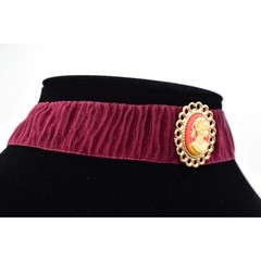 Vintage Cameo Choker Necklace Pendant Burgundy Ribbon Fabric Gold NOS 1990s A23