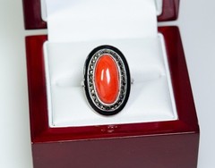935 Silver – Antique Art Deco Ring – Coral And Markasite – Black Enamel