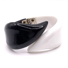 Vintage Hong Kong Black White Acrylic Clamper Bracelet Mod Art Deco Statement