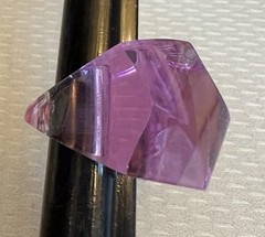 70s Vintage Lucite Ring Lilac Lavender Striped Clear Faceted High Dome size 5.5