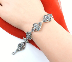 Vintage Signed M 925 Sterling Silver Diamond Cut Flower Link Bracelet 7.5″
