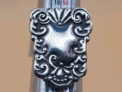 Vintage Sterling 925 Repousse Scrollwork Shield Panel Adjustable Ring Size 6.5