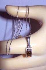 PETITE DOME AMBER BUBBLES STERLING SILVER NECKLACE PENDANT~Vtg 925 Box Chain SU