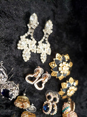 RHINESTONE Mixed Vintage Multi-Color Pierced Earrings LOT/10