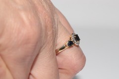 Vintage Circa 1980s 18k Gold Natural Diamond And Oval And Pear Cut Sapphire Ring