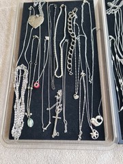 #21 VINTAGE LOT OF 28 pcs. OF MIXED JEWLERY NECKLACES ETC. FROM A LOCAL ESTATE