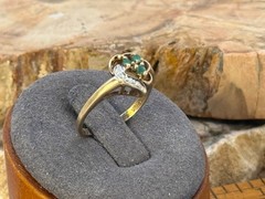 Vintage 10K Solid Yellow Gold Green Tourmaline Diamond accents sz 6.5–2320.25