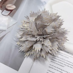 12cm Holiday Handmade Fabric Flower Brooch Pin for Women Girls Fashion Gold T…