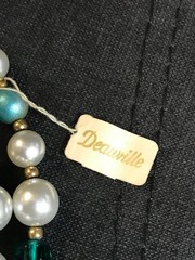 1950s-60s DEAUVILLE Faux Pearl Blue Accent Gold Tone Metal Beaded Necklace w/Tag