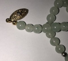 Natural Green Jadeite Jade Bead 16” Necklace Gold Tone Clasp