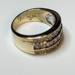 SETA square pink & clear round stone in 3 rows on gold 7/16″ wide band ring Sz 9