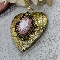 Gold Heart Locket Birthday Anniversary Wedding Pink White Rose Cameo Necklace