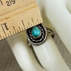 Vintage Southwest NA Style TESTED UNMARKED Sterling Silver Turquoise Ring Sz 7