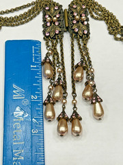 Vintage Signed Sweet Romance USA 32IN rhinestone And Pearl Necklace Leaf Details
