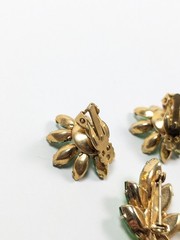 Green Rhinestone Flower Pin Brooch and Earrings Set 3D MCM 60’s Estate