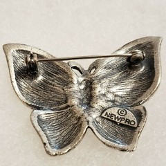 Vintage Newpro Silvertone Butterfly Brooch with Etched Design/Beads Secure Clasp