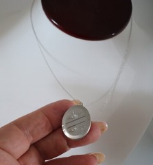 Vintage c1990s-2000s Sterling Silver Oval Etched Locket & Chain Retro