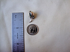 VINTAGE 1970-80s 3D POPPY SEED POD GREEN TOPAZ STERLING SILVER STAMPED 925 PIN
