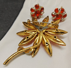 Vintage Selro Selini? Lucite & Rhinestone Gold Tone Floral Set Brooch & Earrings