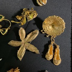 Vintage Rhinestone Jewelry Lot (High End Pieces) See Description