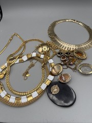 Vintage 14 Unique Pieces Jewelry