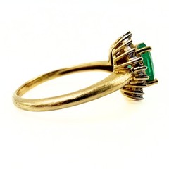 Stunning Marked 14k Gold Classic Emerald Diamond Ballerina Cluster Ring Sz 8