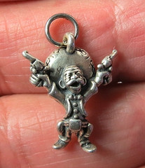 VTG 925 STERLING SILVER 3D MEXICAN PONCHO VILLA GUNMAN CHARM PENDANT 21MM HIGHT