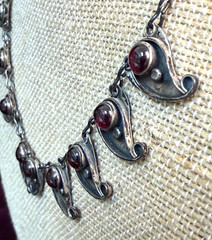 Vintage Taxco Style 925 Sterling Silver Garnet Paisley Cabochon Fringe Necklace