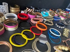 huge lot 100+ bracelets jewelry estate mixed brand bracelet collection
