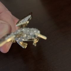 Gold tone colorful bird pin with rhinestones and moveable wings