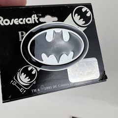 Vtg 1991 Batman Returns 2 Pin & 2 Earrings Cat women retro 90s Y2K DC Comics