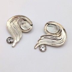 VTG Sterling Silver 925 CZ Oval Onyx Wavy Scalloped Pierced Earrings 1.1in 4.85g