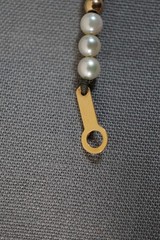 Vtg Pearl Necklace 18k Yellow Gold Clasp & Beads 16″ Long