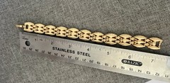Vintage CROWN “TRIFARI” Brush Gold Tone Leaf Bracelet 7